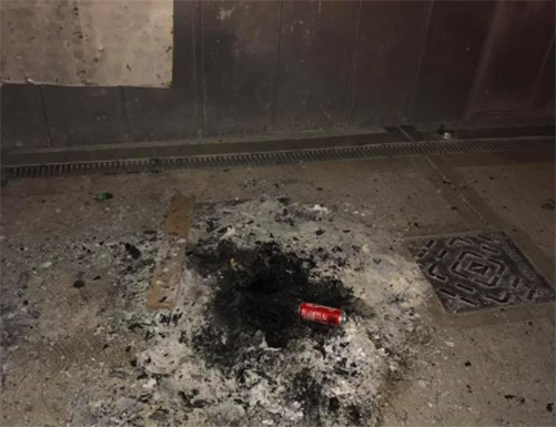 Vandali in centro, cittadino esasperato: “vergognatevi! Teppisti e autorità!!!