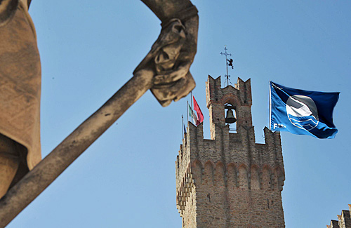 arezzo-torre_comunale-bandiera-blu