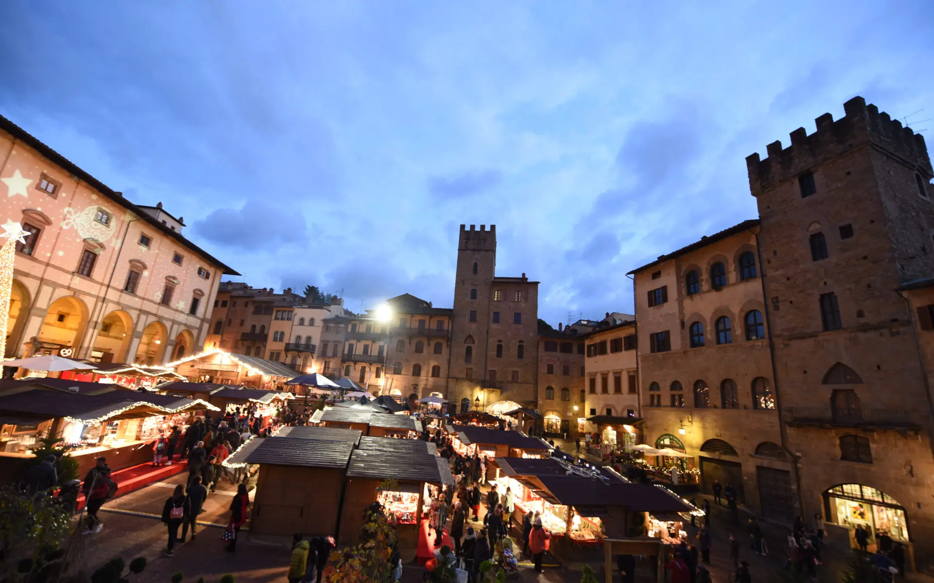 Villaggio tirolese piazza Vasari