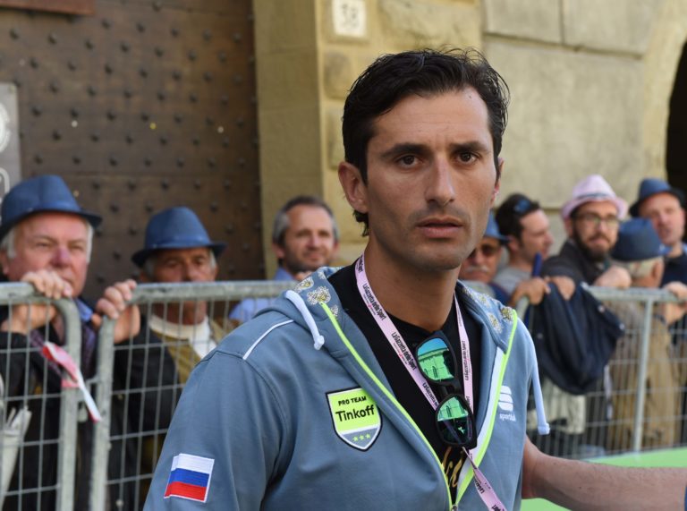 Alla Polisportiva Albergo Oliveto, la consegna a Daniele Bennati del Gonfalone d’Argento