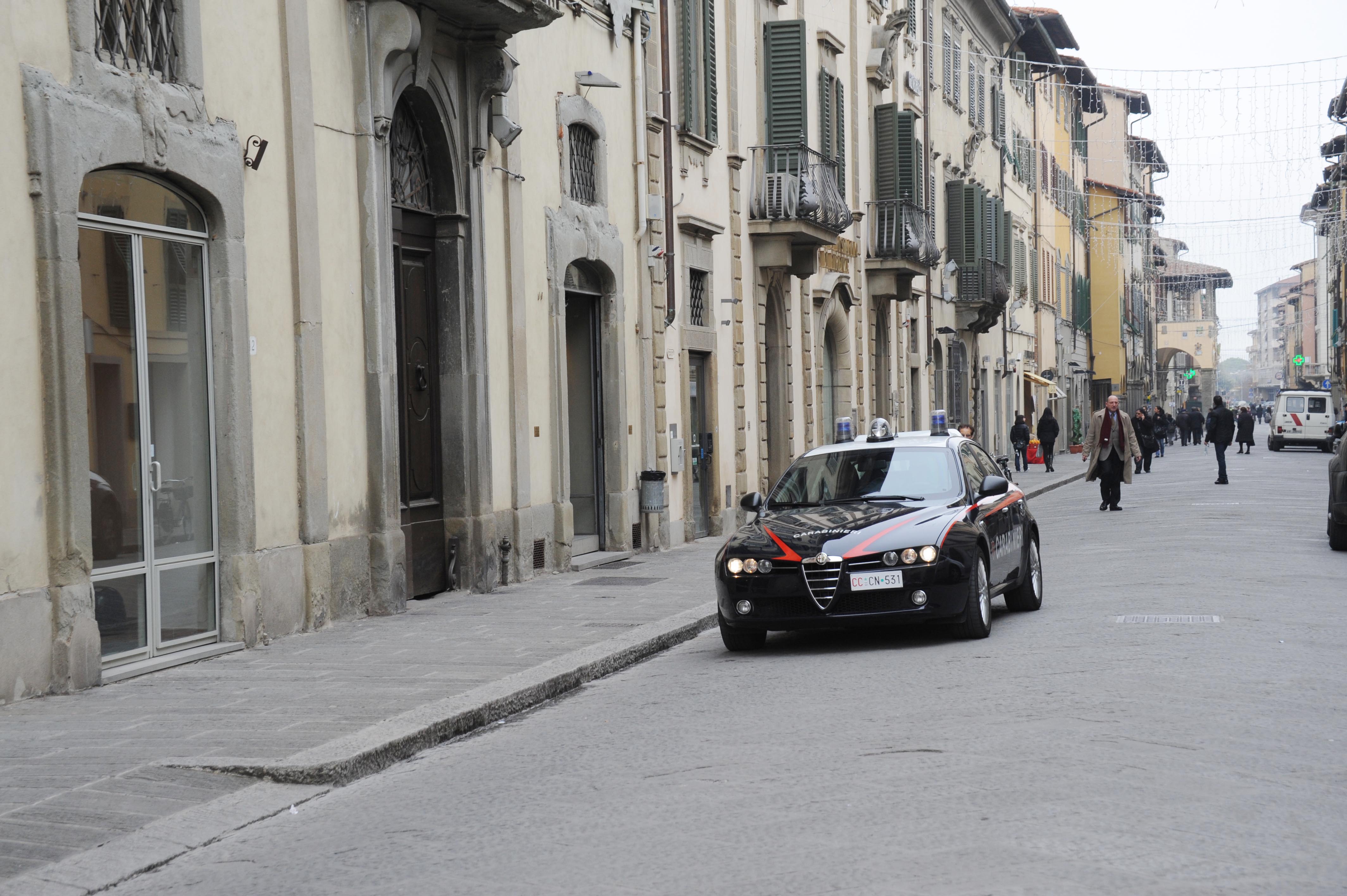 I Carabinieri di San Giovanni Valdarno identificano responsabili di un furto a lavanderia