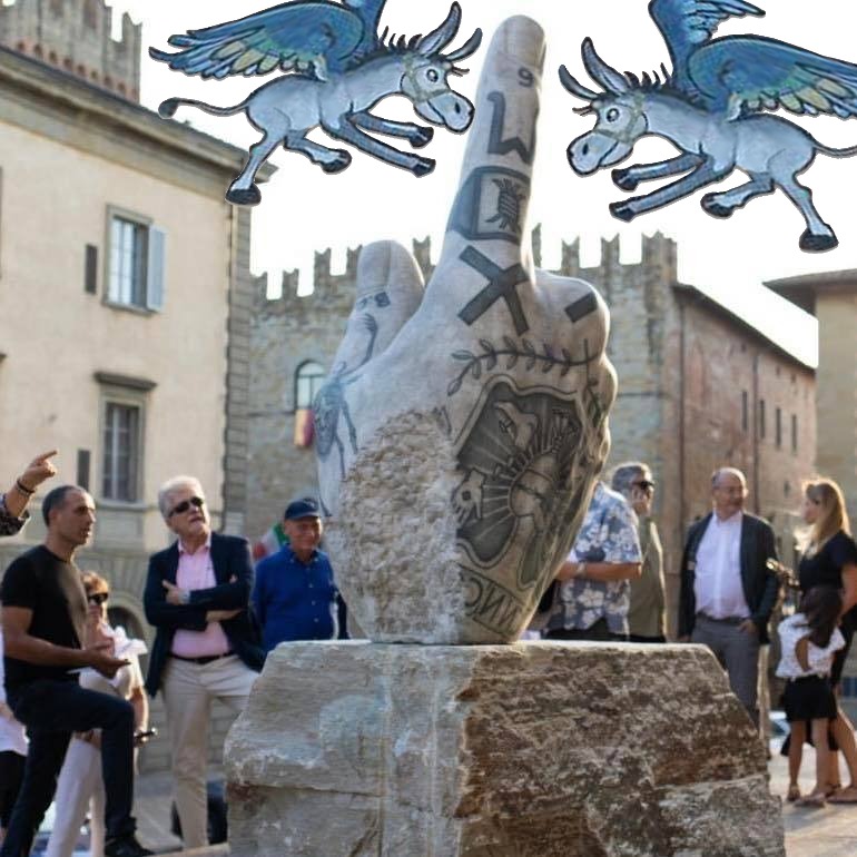 Se sei saggio, vedi solo il dito ; se sei sciocco, vedi quello che qualcuno vorrebbe che tu vedessi.