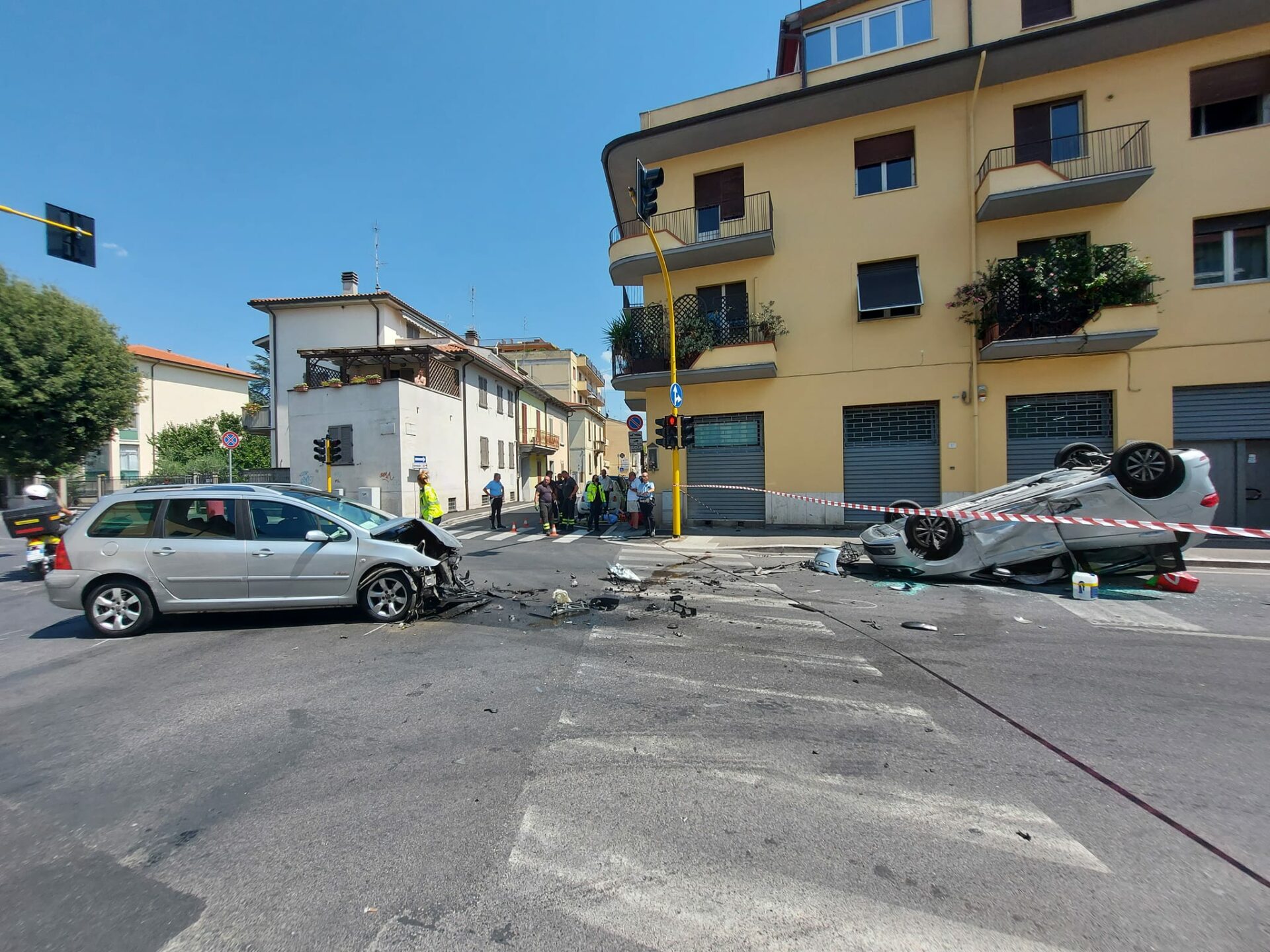 Scontro in via Cristoforo Colombo ad Arezzo