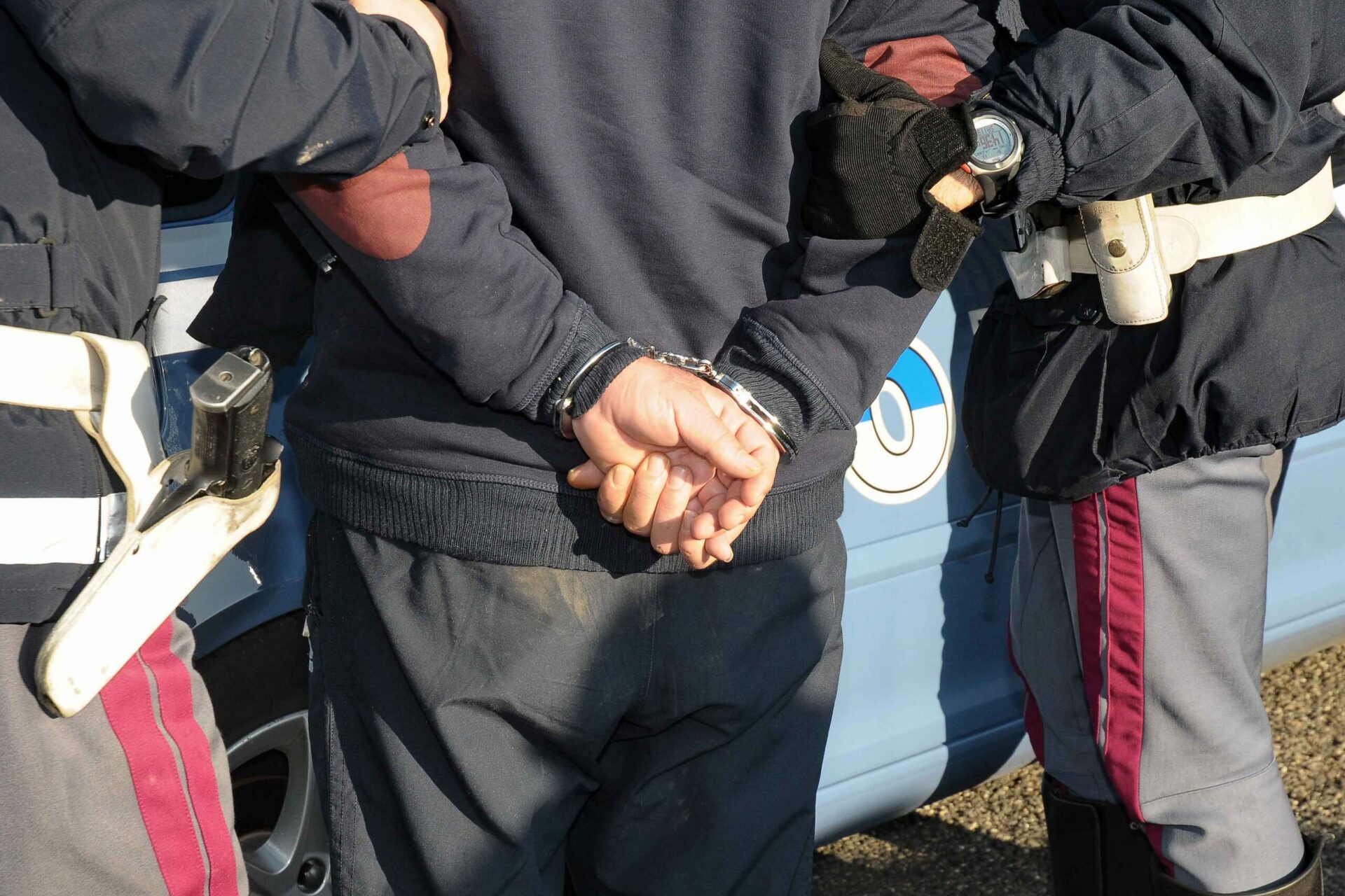 Stalking, minacce e violenze alla vicina disabile: arrestato ad Arezzo Stalking, minacce e violenze alla vicina disabile: arrestato ad Arezzo