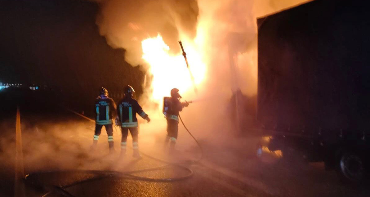 Incendio autoarticolato