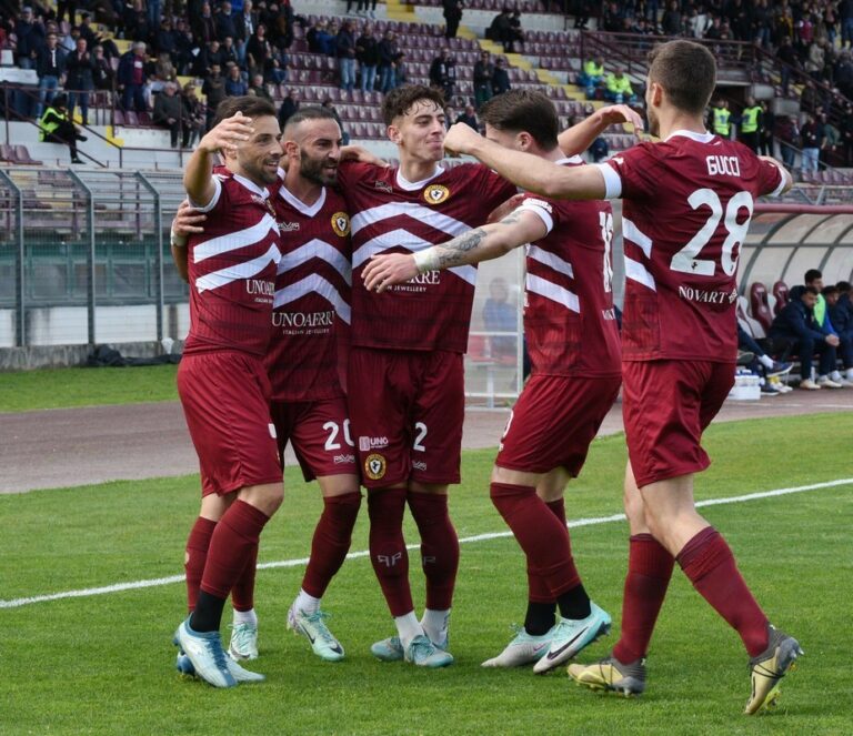 L’ Arezzo continua a vincere: batte la Fermana 2-0