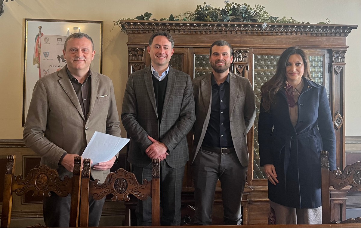 l Presidente della Provincia di Arezzo, Alessandro Polcri, ha lanciato con successo il progetto Casa dei Comuni