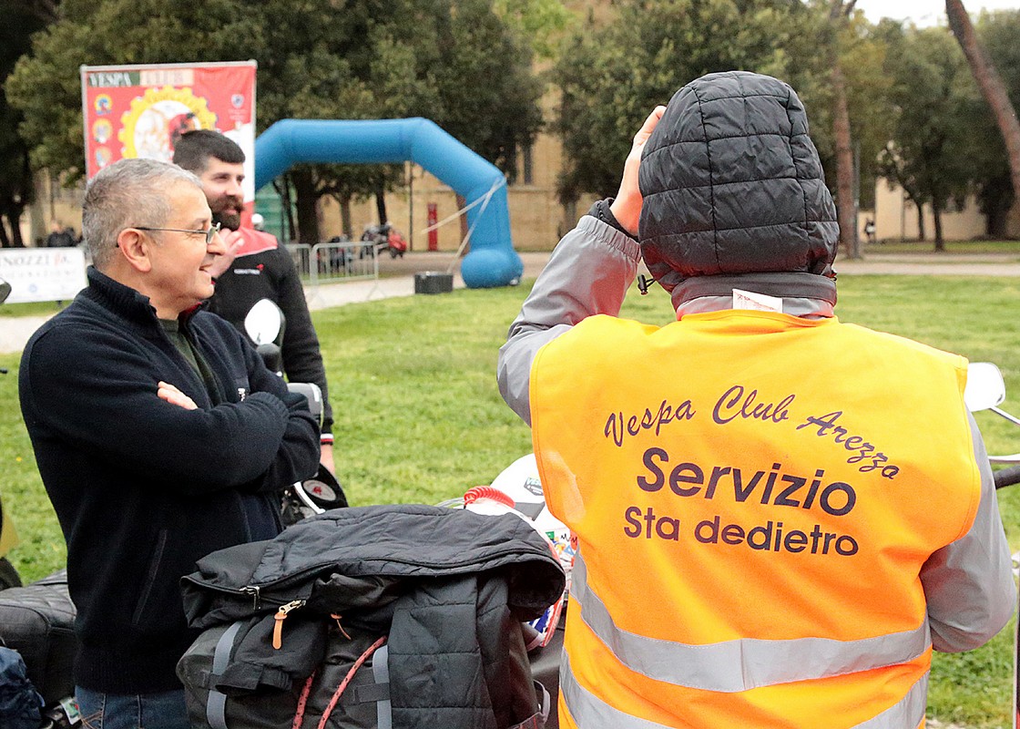 VespArezzo 2024: le ruote della passione immortalate da Felice Rogialli