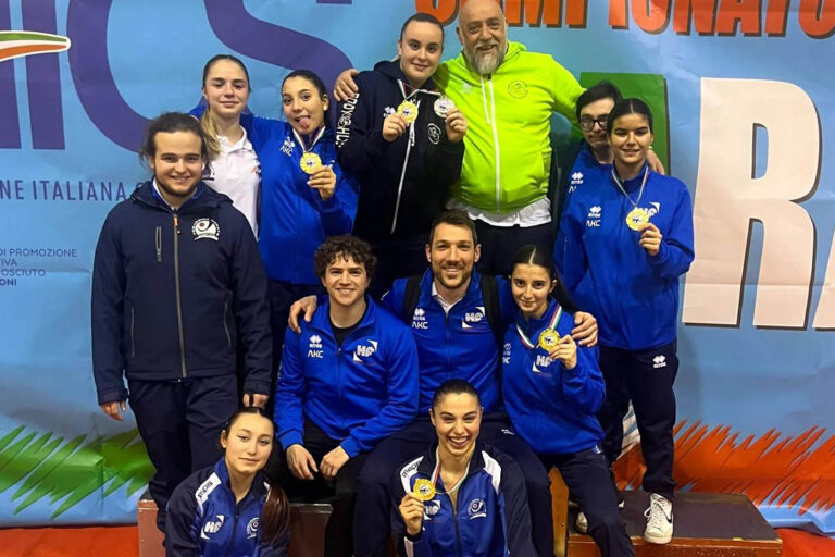 L’Accademia Karate Casentino conquista cinque titoli italiani AICS e brilla a Calenzano