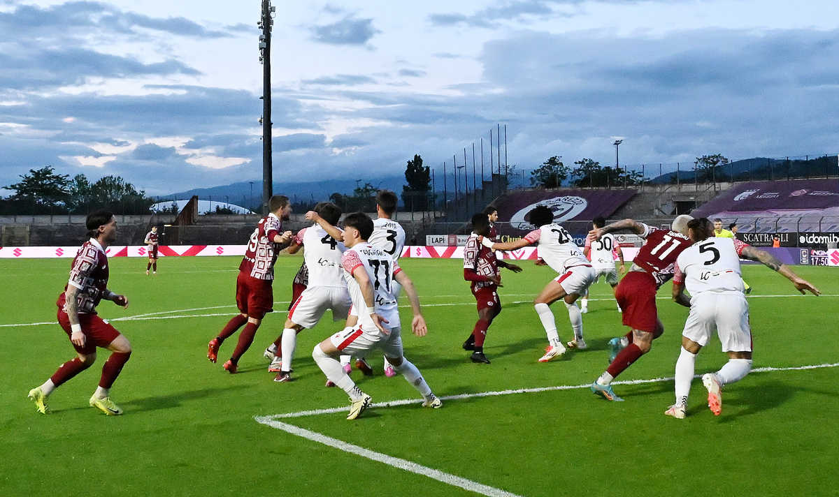 Vis Pesaro più forte, purtroppo! Le mie ultime pagelle amaranto Vis Pesaro più forte, purtroppo! Le mie ultime pagelle amaranto