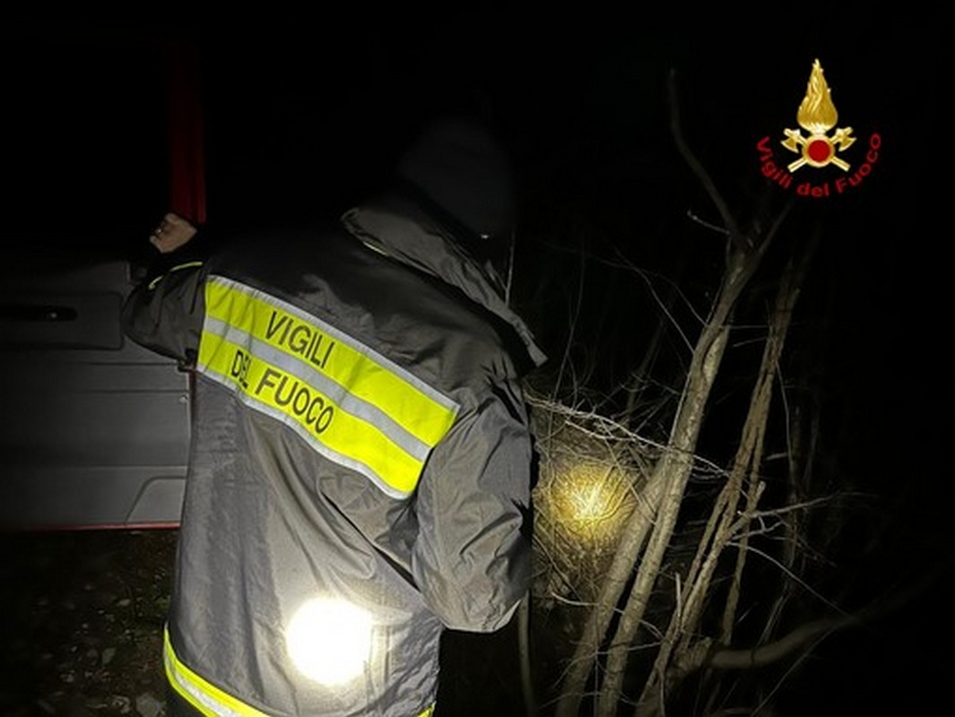 Anziano disperso nei boschi di Lignano: ritrovato nella notte in buone condizioni Anziano disperso nei boschi di Lignano: ritrovato nella notte in buone condizioni