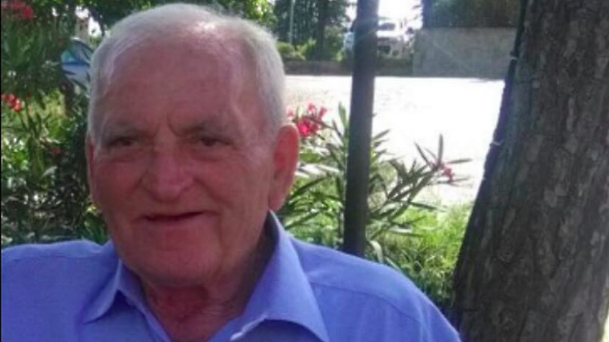 Scomparsa di Roberto ‘Berto’ Massai: in corso ricerche a Marciano della Chiana. L’elicottero dei vigili del fuoco in azione Scomparsa di Roberto ‘Berto’ Massai: in corso ricerche a Marciano della Chiana. L’elicottero dei vigili del fuoco in azione