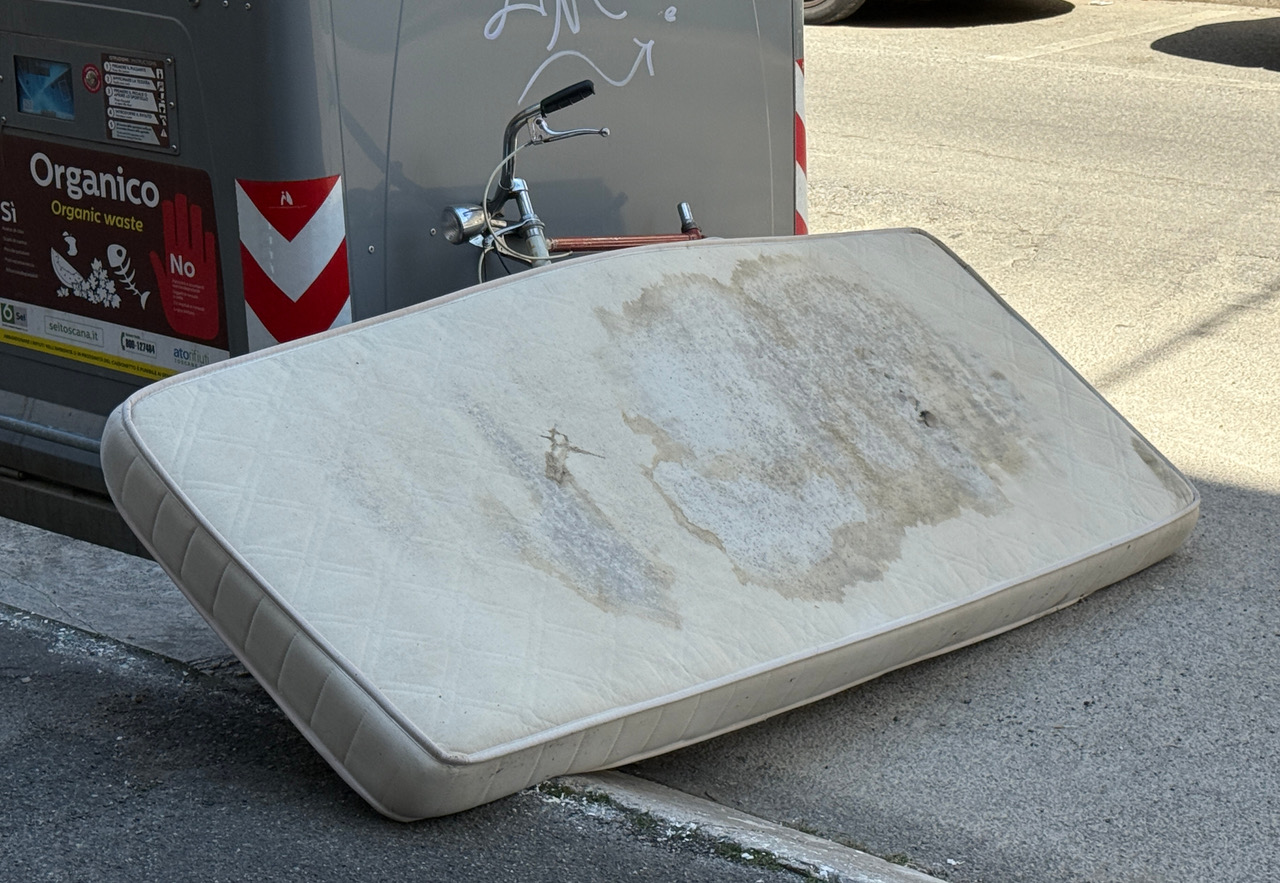 Favole dell’abbandono: il nasconbici Favole dell’abbandono: il nasconbici