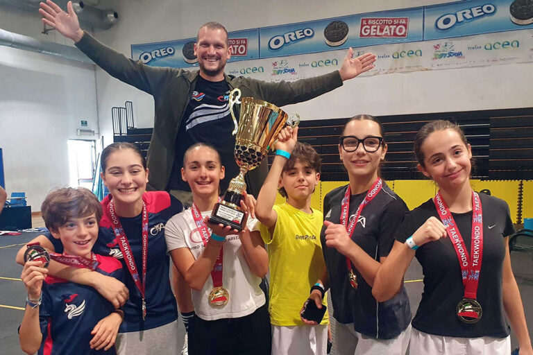 Undici medaglie per il Centro Taekwondo Arezzo: un avvio di stagione da campioni