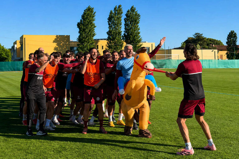 Rientro da brividi: festa, orgoglio e fame di battaglia!