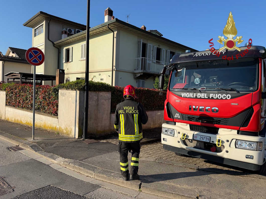 Incendio in un appartamento a Terranuova Bracciolini tre persone intossicate, casa inagibile