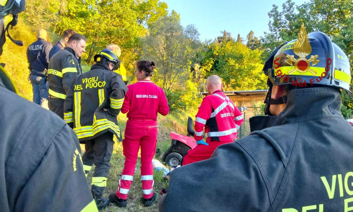 Incidente sulla Setteponti muore un 39enne, grave un giovane di 25 anni