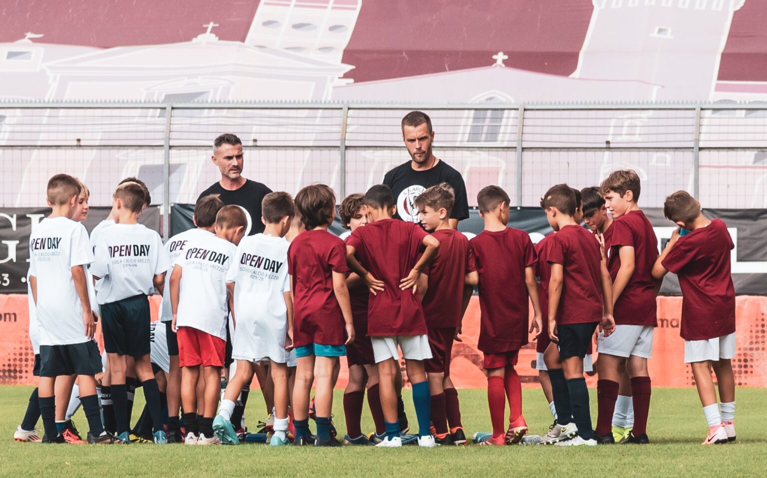 piccoli amaranto cercansi amichevole di lusso col parma e il 22 luglio i calendari della serie b da Lortica.it piccoli amaranto cercansi amichevole di lusso col parma e il 22 luglio i calendari della serie b