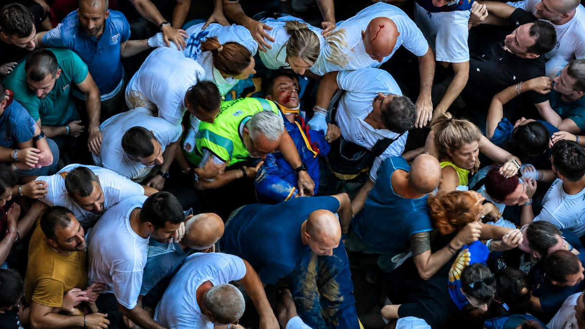 il nicchio vince il palio poi entra in pista il campione del mondo di attraversamento pedonale da Lortica.it il nicchio vince il palio poi entra in pista il campione del mondo di attraversamento pedonale