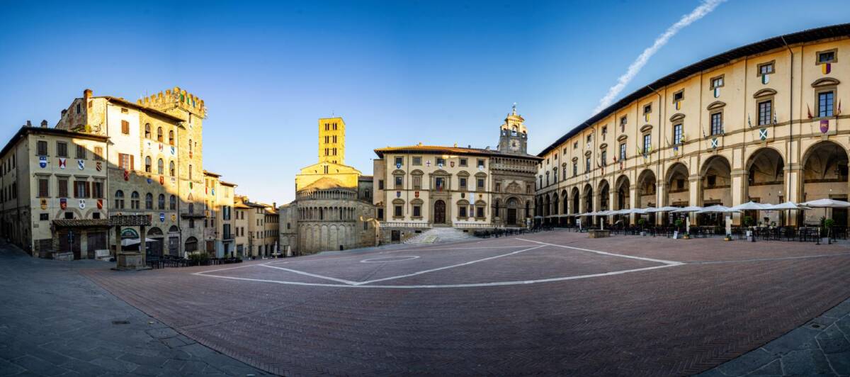 arezzo la guerra civile organizzata sui social per ora combattono solo le notifiche da Lortica.it arezzo la guerra civile organizzata sui social per ora combattono solo le notifiche