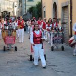 La banda musicale sfila alla Festa dell’Uva di Subbiano 2026