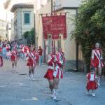 Majorettes in corteo alla Festa dell’Uva di Subbiano 2026
