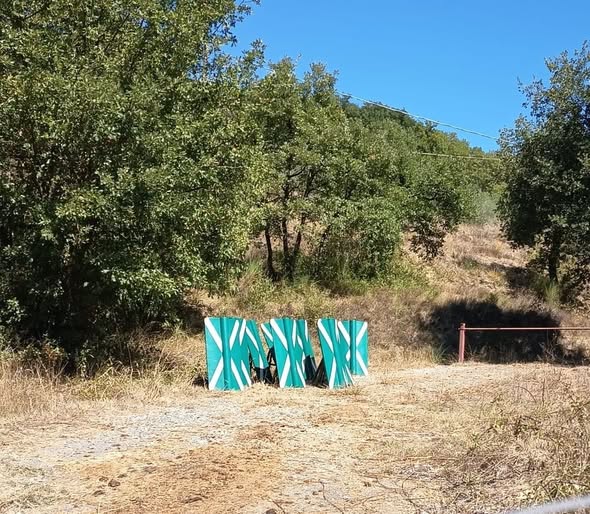 ritrovati gli scudi di sant8217andrea erano andati a peneto a smaltire il peso della giostra da Lortica.it ritrovati gli scudi di sant8217andrea erano andati a peneto a smaltire il peso della giostra