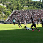 Arezzo-Südtirol 1-4, contrasto di gioco sotto la curva amaranto