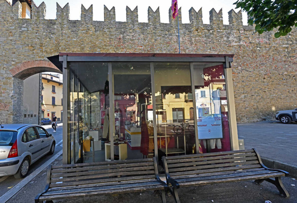 Edicole chiuse, inutilizzate o riconvertite ad Arezzo