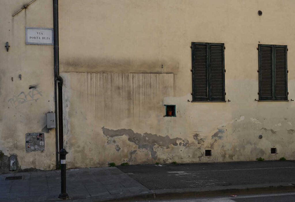 Edicole chiuse, inutilizzate o riconvertite ad Arezzo
