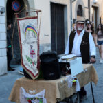 Allestimento tradizionale lungo il percorso della Festa dell’Uva di Subbiano 2026