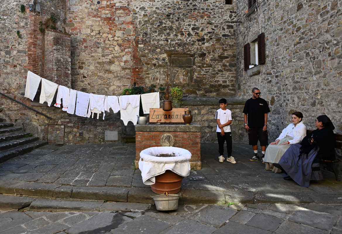 lucignano torna indietro nel tempo le foto di memorie del passato da Lortica.it lucignano torna indietro nel tempo le foto di memorie del passato