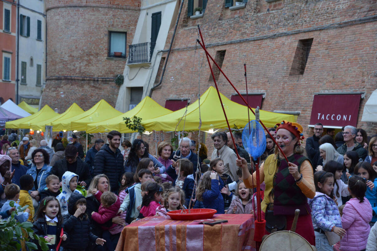 Festa della Zucca a Foiano della Chiana, visitatori e allestimenti nel centro storico