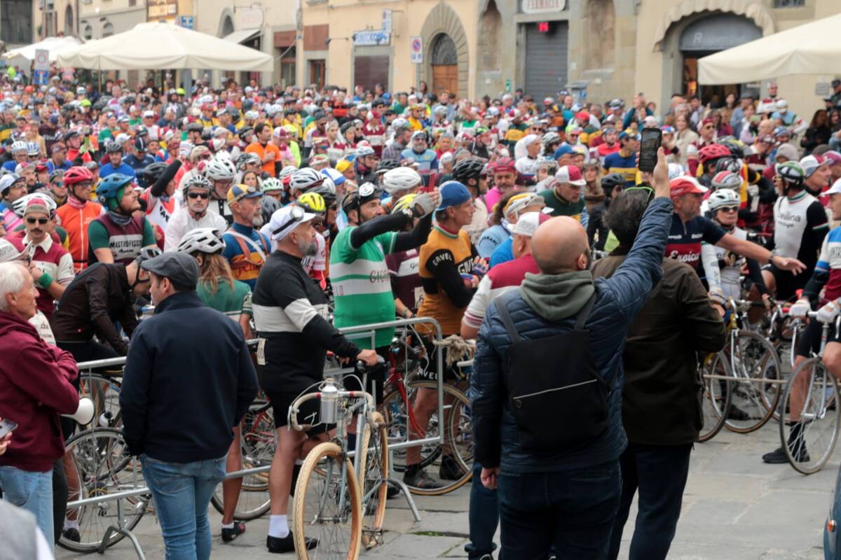 l8217intrepida 2026 ad anghiari la ciclostorica negli scatti di felice rogialli da Lortica.it l8217intrepida 2026 ad anghiari la ciclostorica negli scatti di felice rogialli