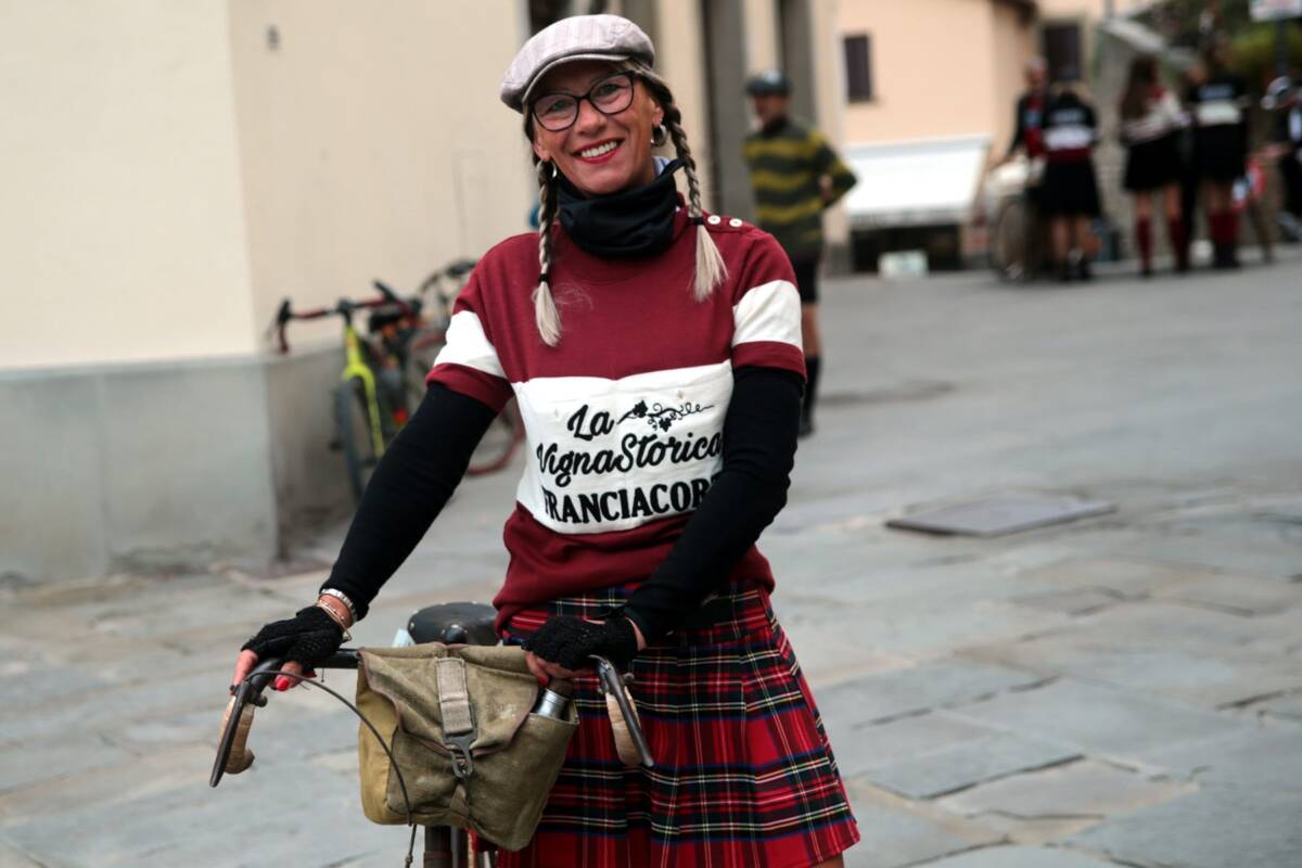 L’Intrepida 2026 ad Anghiari, partecipanti alla cicloturistica d’epoca