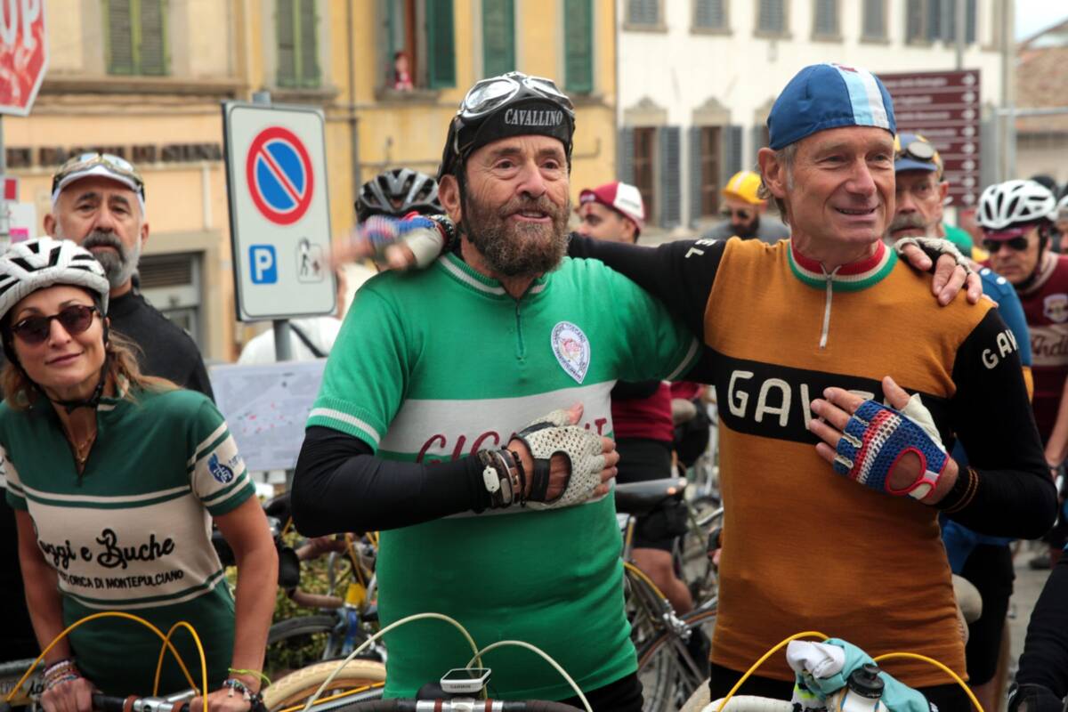 L’Intrepida 2026 ad Anghiari, partecipanti alla cicloturistica d’epoca