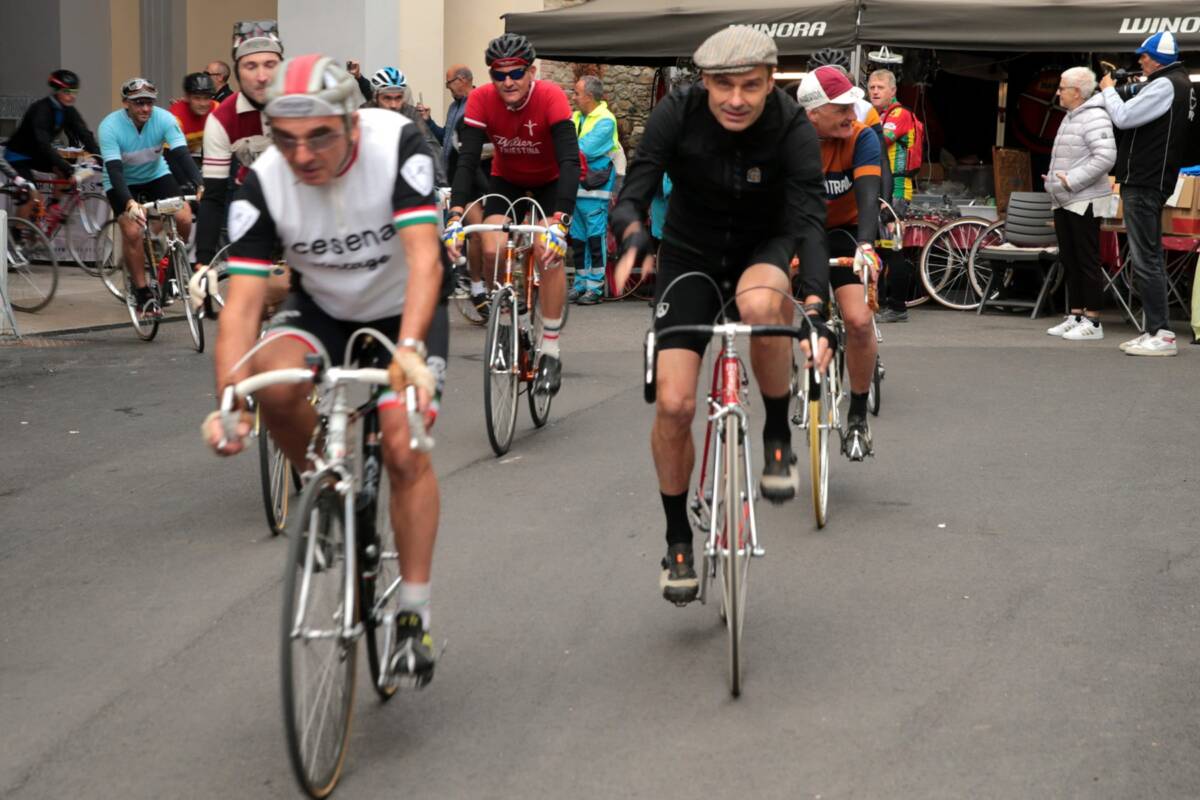 L’Intrepida 2026 ad Anghiari, partecipanti alla cicloturistica d’epoca