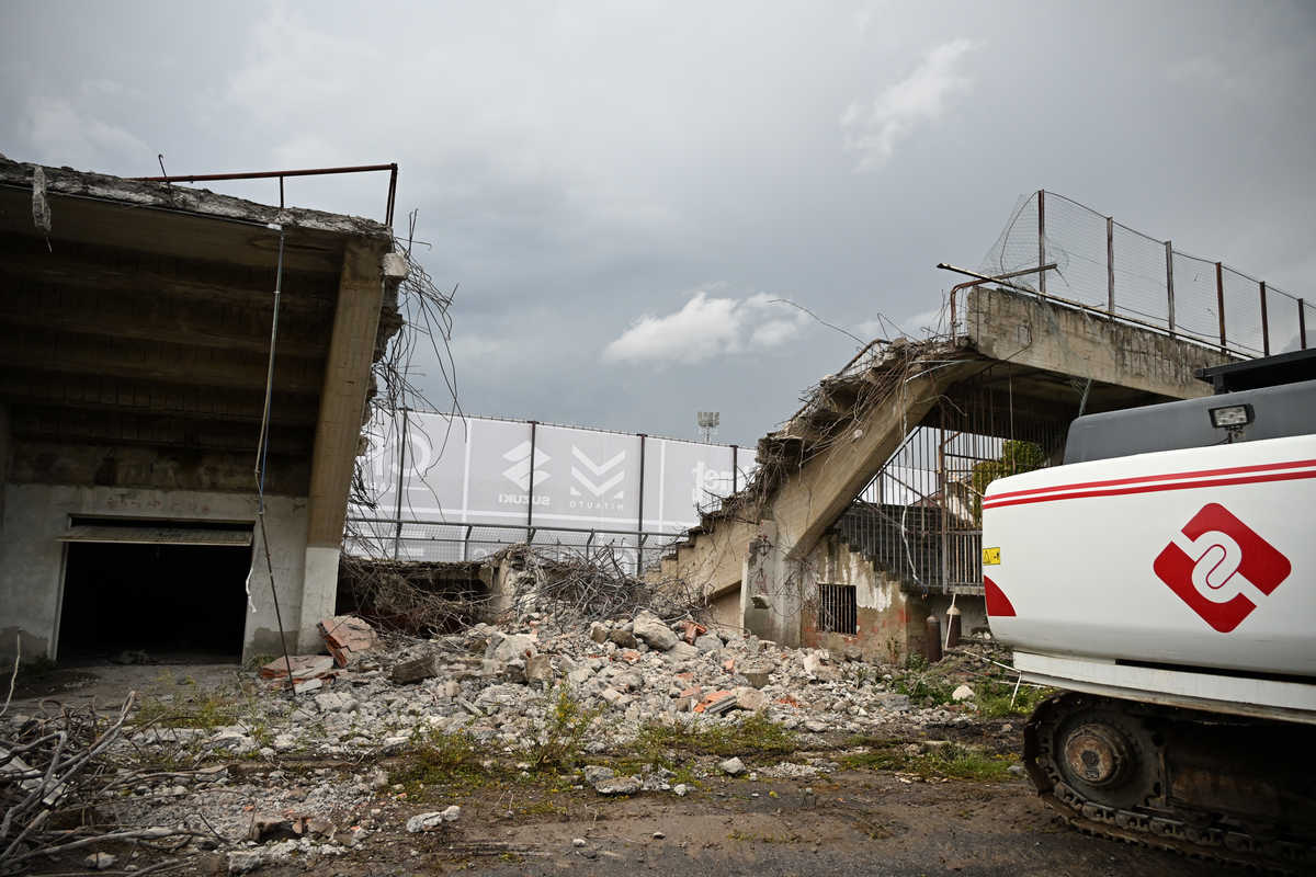 Demolizione Tribuna Maratona Arezzo, 8 ottobre 2026, fotografia 5