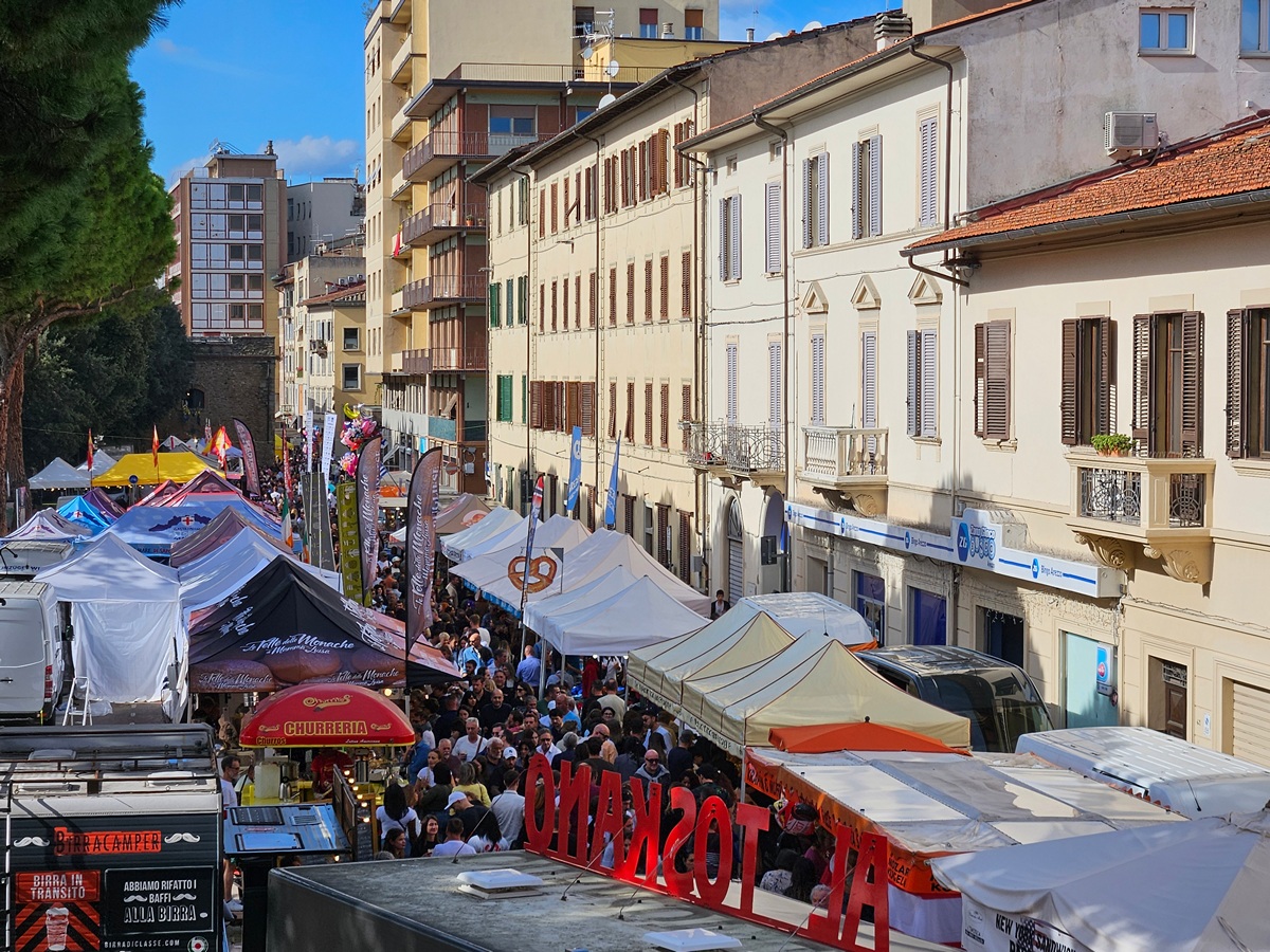 mercatini internazionali ad arezzo prezzi polemiche e il formaggio che sulla bilancia pesa meno da Lortica.it mercatini internazionali ad arezzo prezzi polemiche e il formaggio che sulla bilancia pesa meno