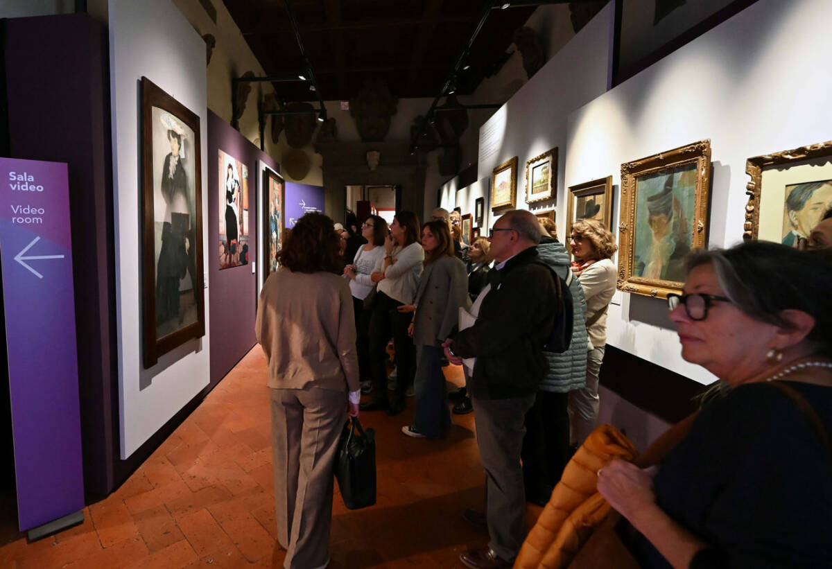 Pubblico in visita alla mostra Gino Severini al MAEC