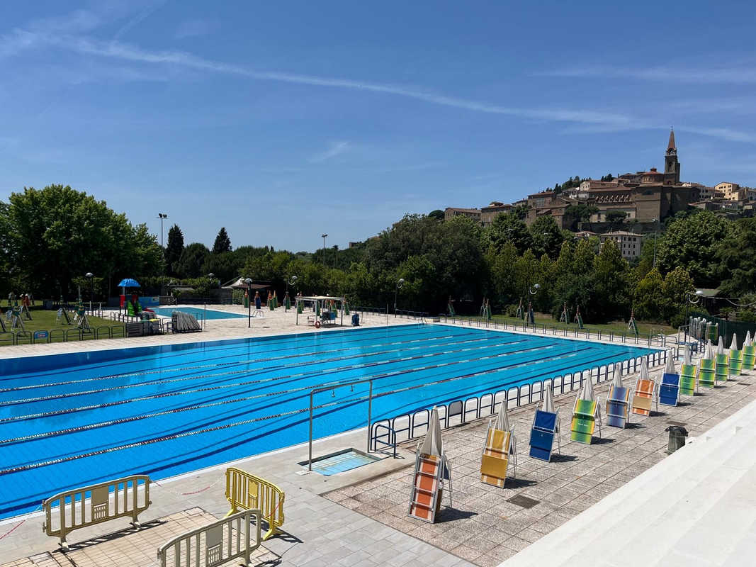 piscina-castiglion-fiorentino-polemica-pareri-progetto. Piscina comunale di Castiglion Fiorentino, al centro del dibattito sul progetto di riqualificazione.