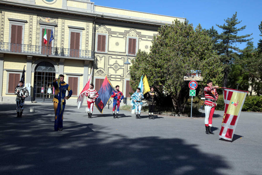 Sbandieratori di Arezzo al Parco del Pionta - foto 10