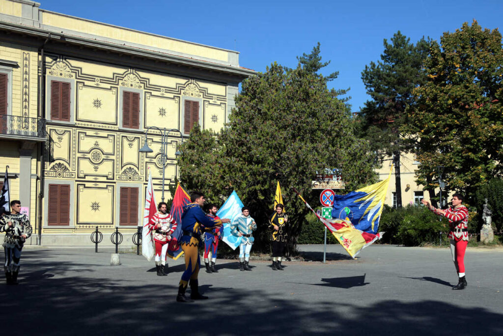 Sbandieratori di Arezzo al Parco del Pionta - foto 13