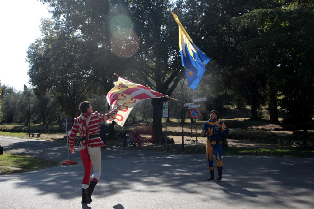 Sbandieratori di Arezzo al Parco del Pionta - foto 20