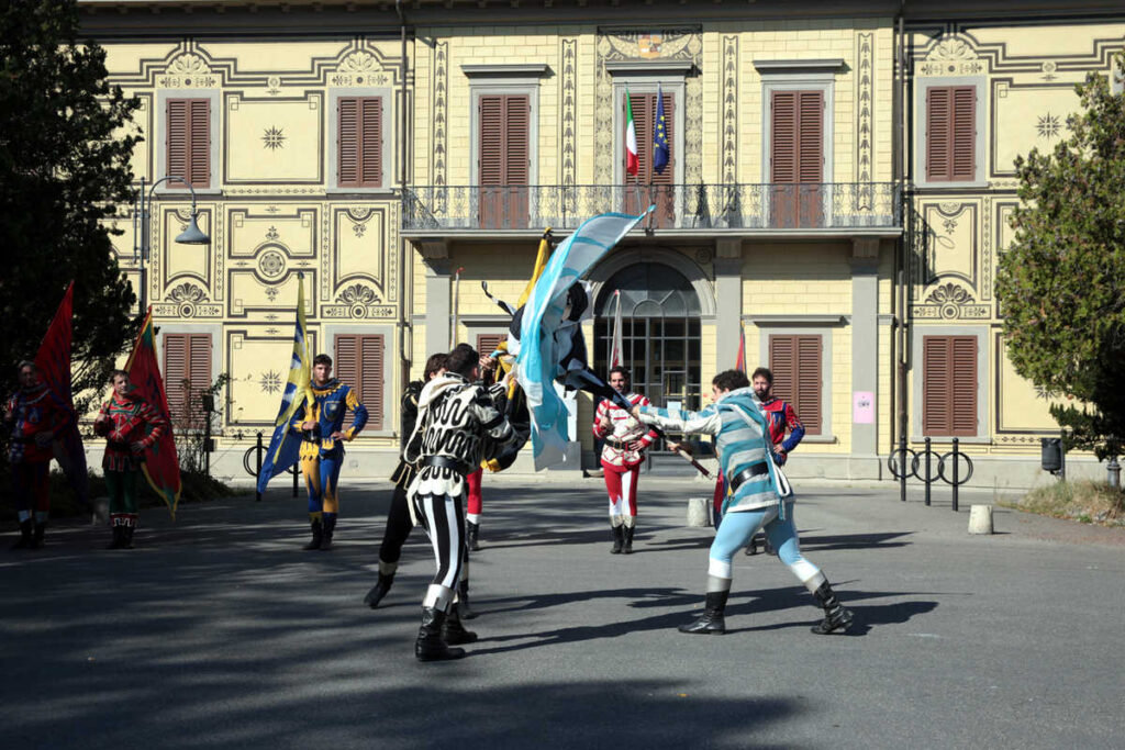 Sbandieratori di Arezzo al Parco del Pionta - foto 23