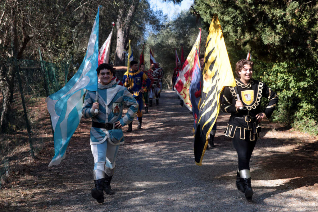 Sbandieratori di Arezzo al Parco del Pionta - foto 3
