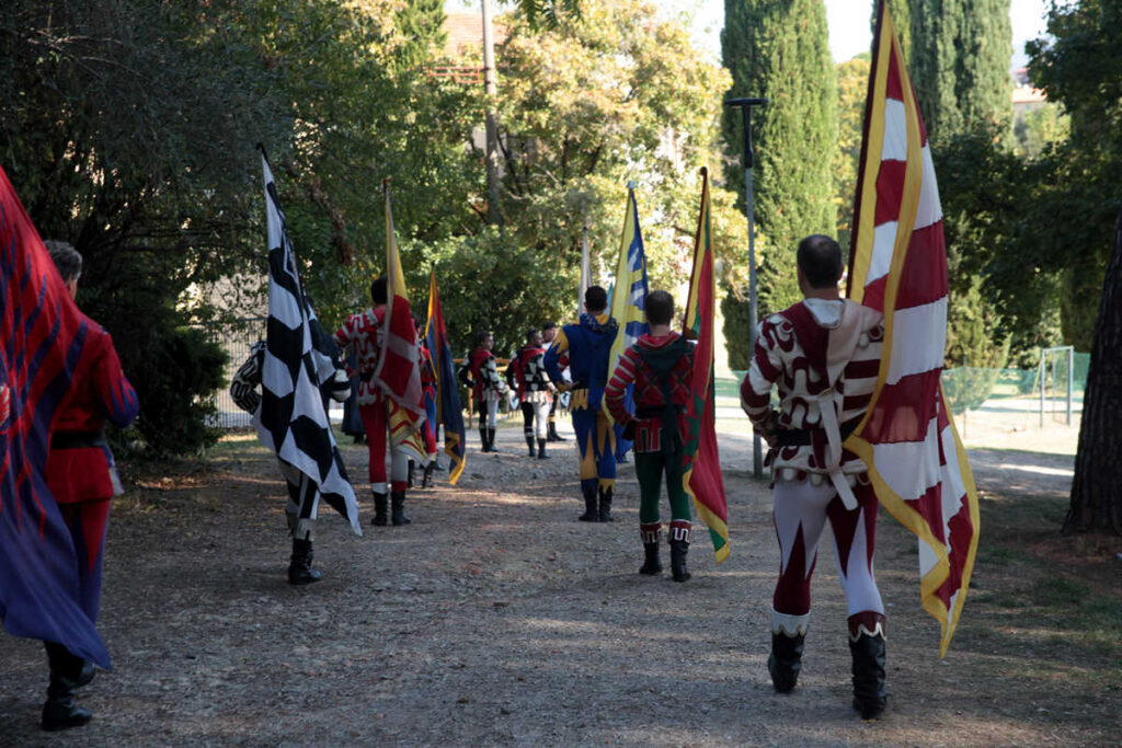 Sbandieratori di Arezzo al Parco del Pionta - foto 8
